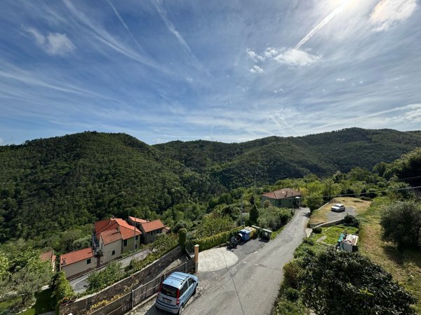 casa indipendente in vendita a Vezzi Portio