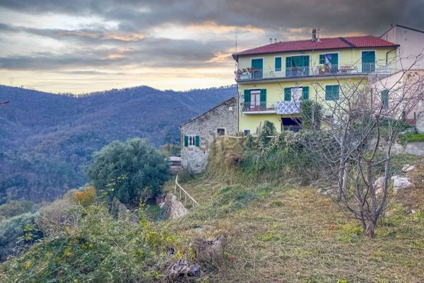 appartamento in vendita a Vezzi Portio