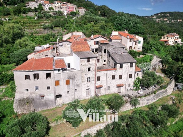casa indipendente in vendita a Vezzi Portio in zona Portio