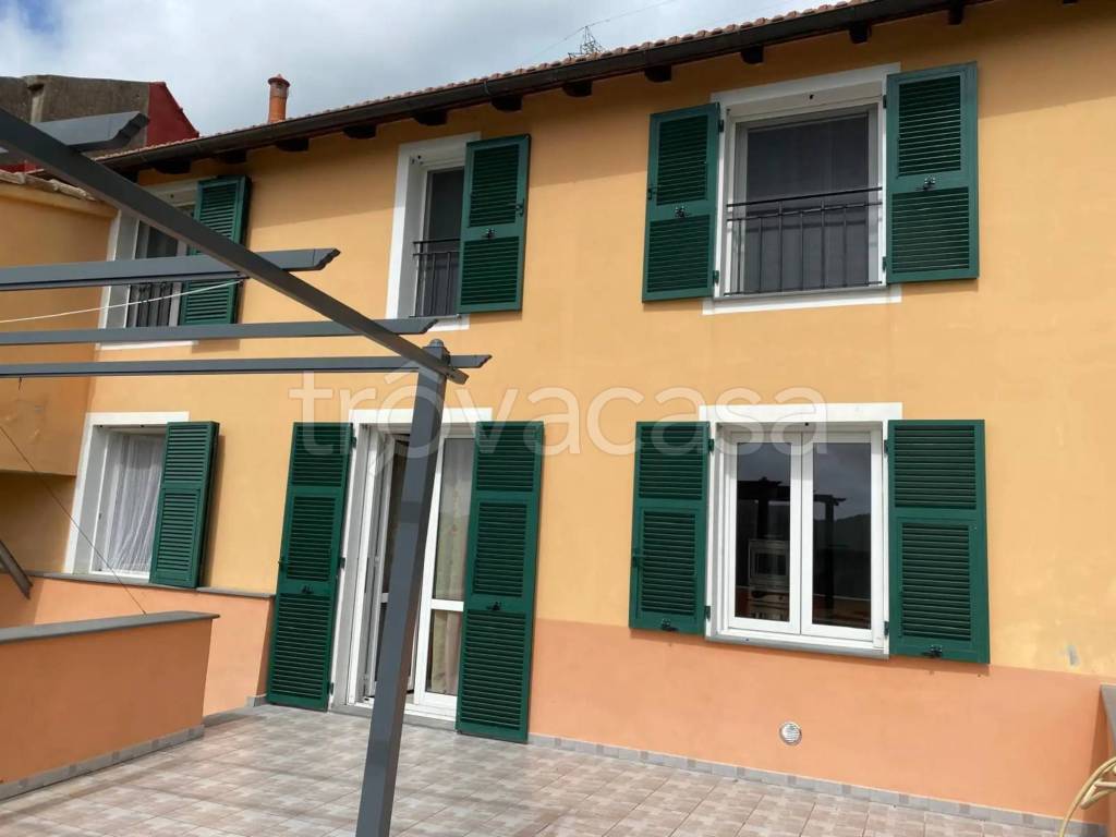 casa indipendente in vendita a Vezzi Portio in zona San Filippo