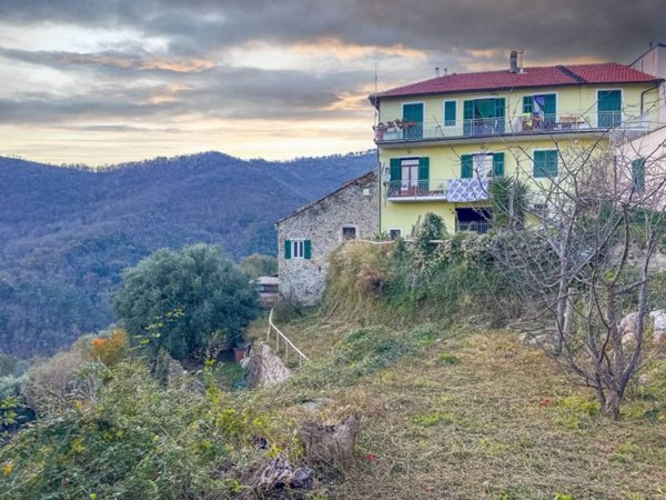 appartamento in vendita a Vezzi Portio