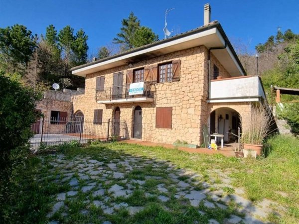 casa indipendente in vendita a Vezzi Portio in zona San Giorgio