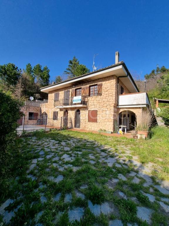casa indipendente in vendita a Vezzi Portio in zona San Giorgio