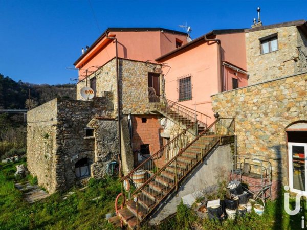 casa indipendente in vendita a Vezzi Portio