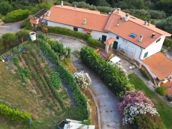 casa indipendente in vendita a Vezzi Portio