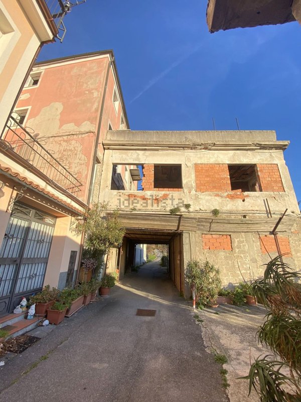 appartamento in vendita a Vezzi Portio in zona San Giorgio
