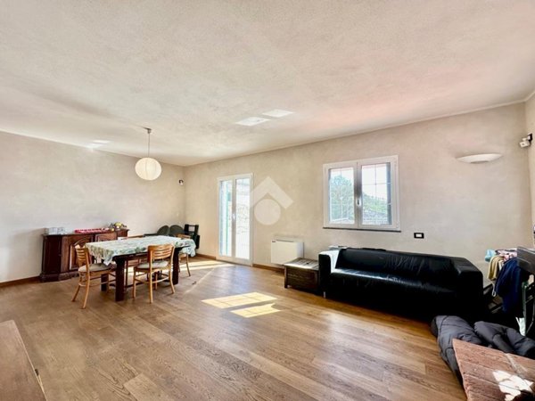 appartamento in vendita a Vezzi Portio in zona Portio