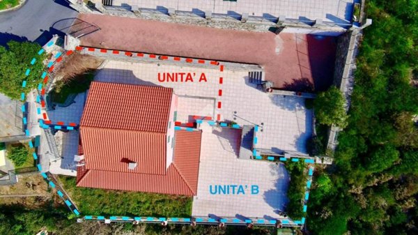 appartamento in vendita a Vezzi Portio in zona Magnone