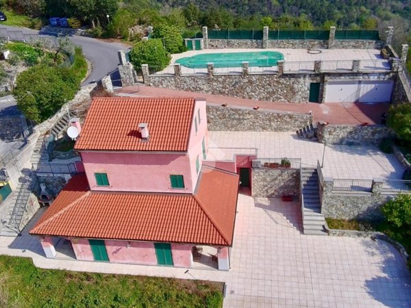 casa indipendente in vendita a Vezzi Portio in zona Portio