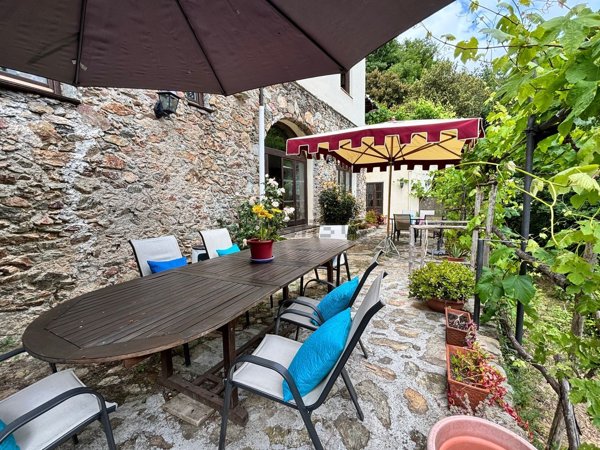 casa indipendente in vendita a Vezzi Portio in zona Portio
