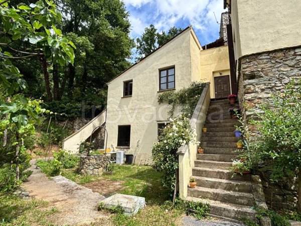 appartamento in vendita a Vezzi Portio in zona Portio