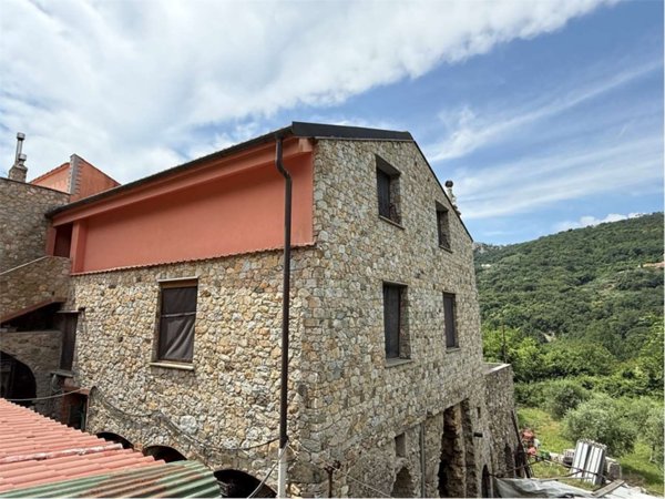 casa indipendente in vendita a Vezzi Portio in zona San Filippo
