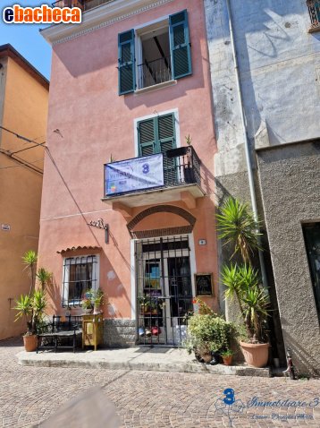 casa indipendente in vendita a Villanova d'Albenga