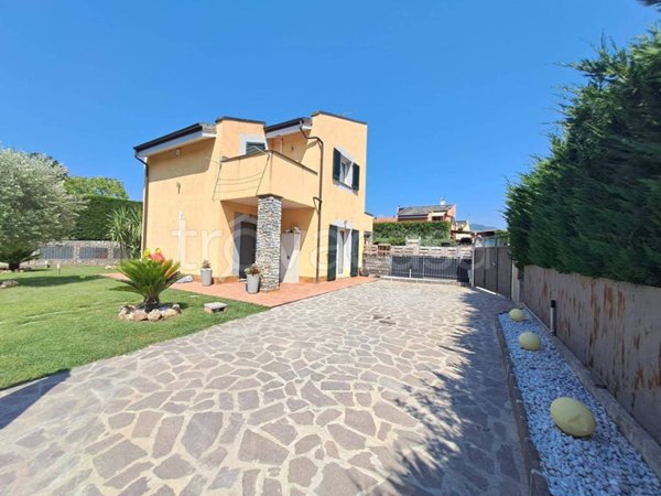 casa indipendente in vendita a Villanova d'Albenga