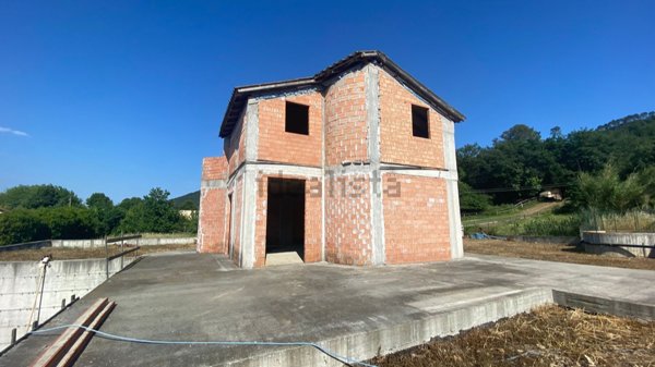 pentavano in vendita a Villanova d'Albenga