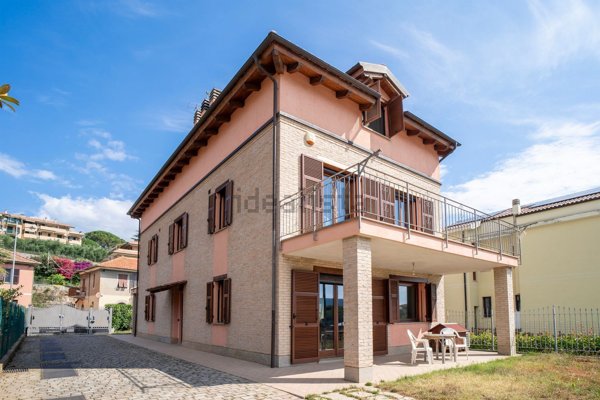 casa indipendente in vendita a Villanova d'Albenga in zona Coasco