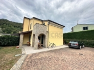 casa indipendente in vendita a Villanova d'Albenga