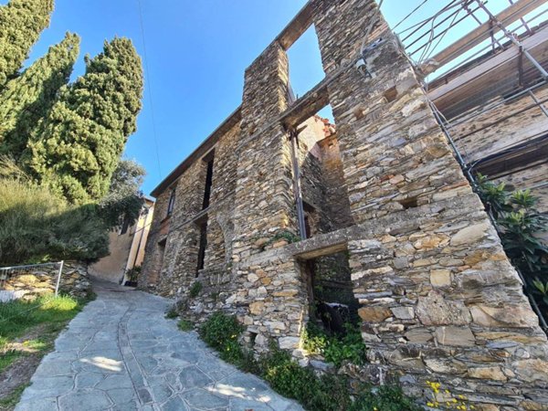 casa indipendente in vendita a Villanova d'Albenga