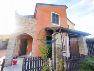casa indipendente in vendita a Villanova d'Albenga