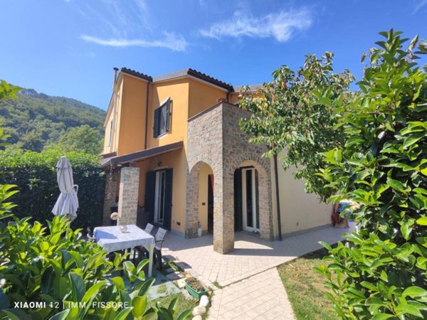 casa indipendente in vendita a Villanova d'Albenga