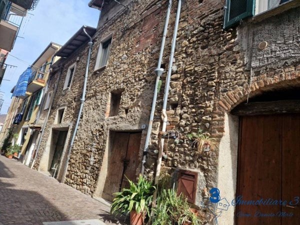 casa indipendente in vendita a Villanova d'Albenga