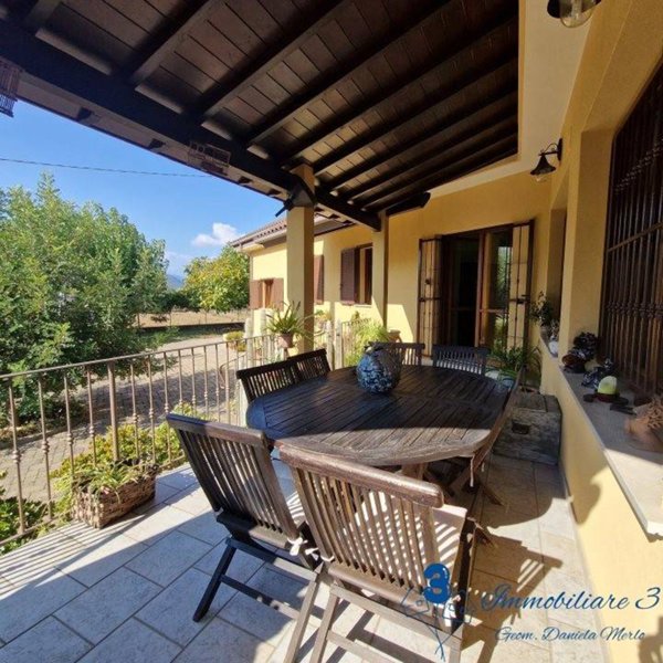 casa indipendente in vendita a Villanova d'Albenga