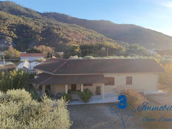 casa indipendente in vendita a Villanova d'Albenga in zona Coasco