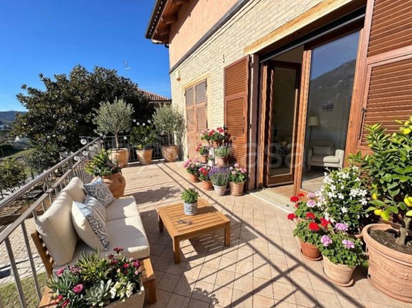 casa indipendente in vendita a Villanova d'Albenga in zona Coasco