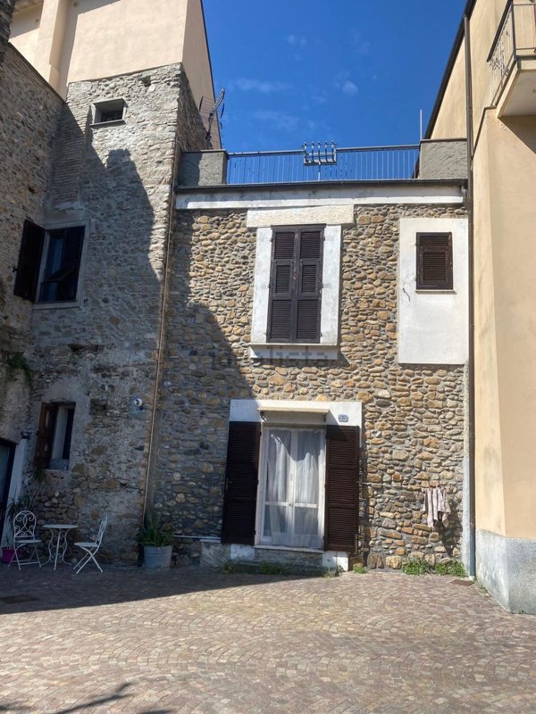casa indipendente in vendita a Villanova d'Albenga