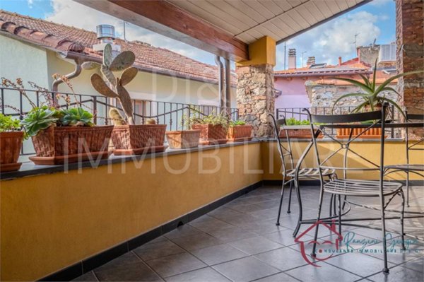 casa indipendente in vendita a Villanova d'Albenga