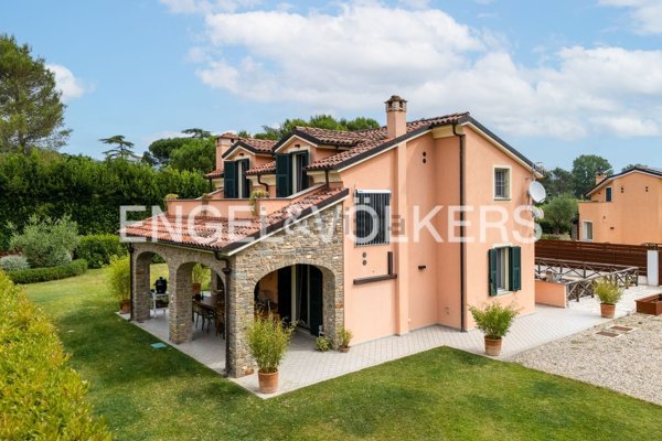 casa indipendente in vendita a Villanova d'Albenga