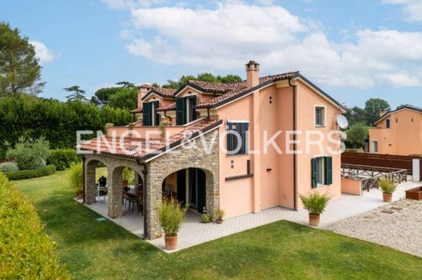 casa indipendente in vendita a Villanova d'Albenga