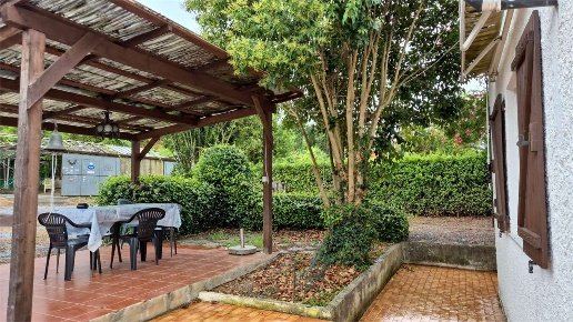 casa indipendente in vendita a Villanova d'Albenga in zona Bossoleto