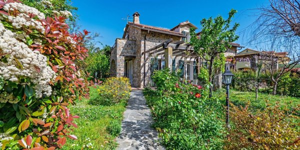 casa indipendente in vendita a Villanova d'Albenga