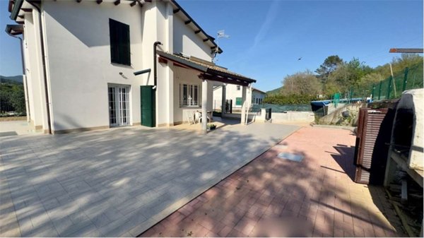 casa indipendente in vendita a Villanova d'Albenga