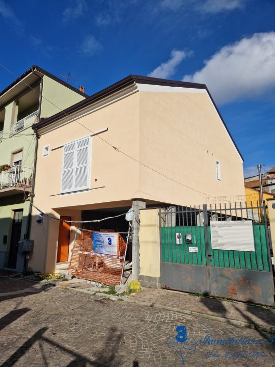 casa indipendente in vendita a Villanova d'Albenga
