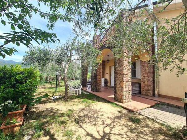 casa indipendente in vendita a Villanova d'Albenga