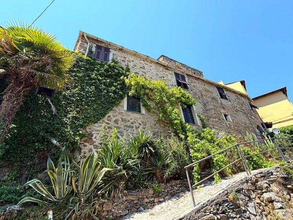 casale in vendita a Villanova d'Albenga in zona Ligo