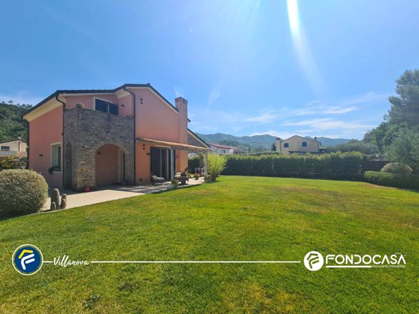 casa indipendente in vendita a Villanova d'Albenga in zona Bossoleto