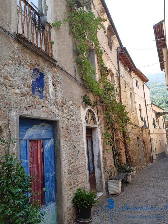 casa indipendente in vendita a Villanova d'Albenga