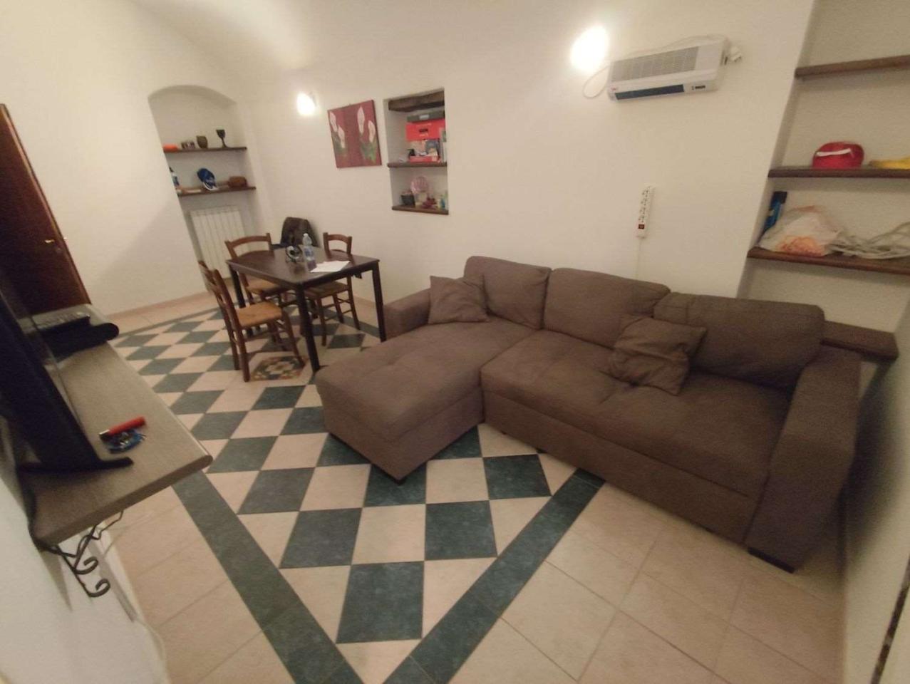 casa indipendente in vendita a Zuccarello