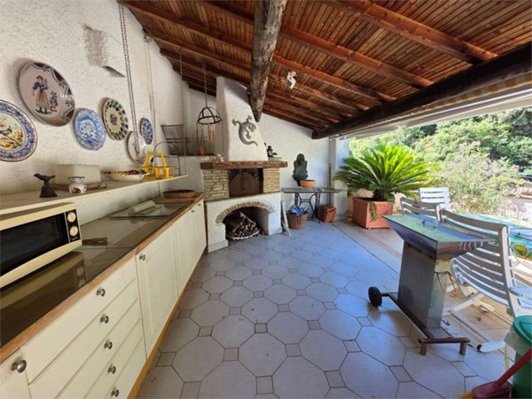 casa indipendente in vendita a Zuccarello