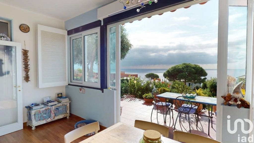 appartamento in vendita ad Arenzano