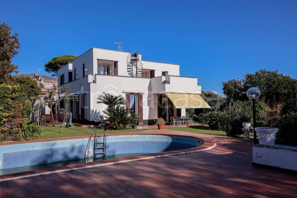 casa indipendente in vendita ad Arenzano