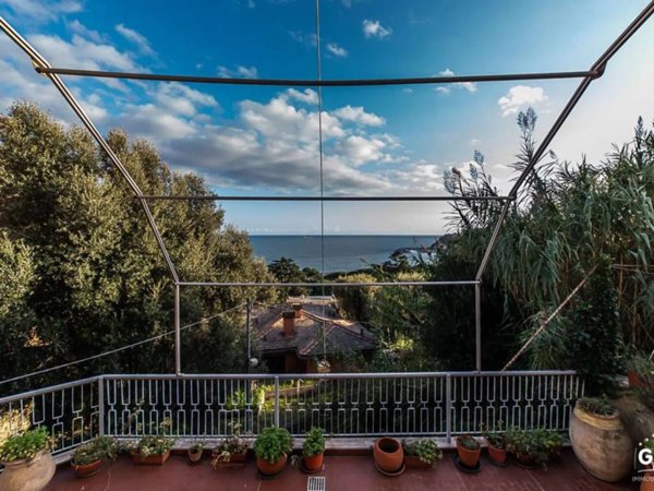 appartamento in vendita ad Arenzano