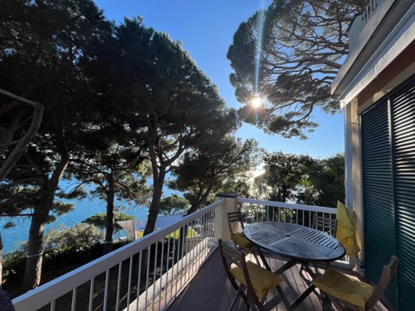 appartamento in vendita ad Arenzano