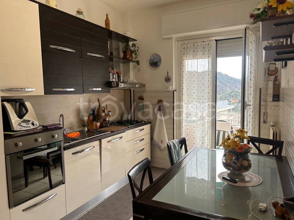 appartamento in vendita ad Arenzano in zona Terralba