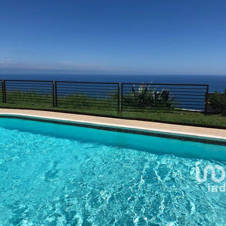 appartamento in vendita ad Arenzano in zona Terrarossa