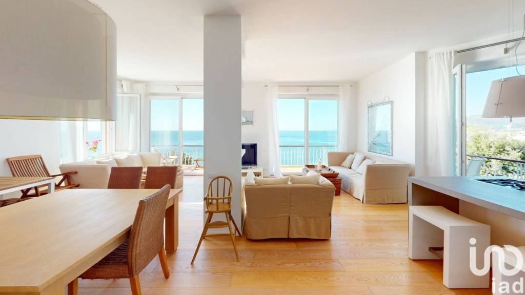 appartamento in vendita ad Arenzano