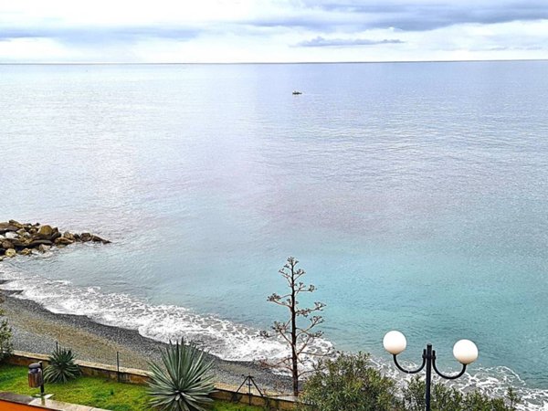 appartamento in vendita ad Arenzano